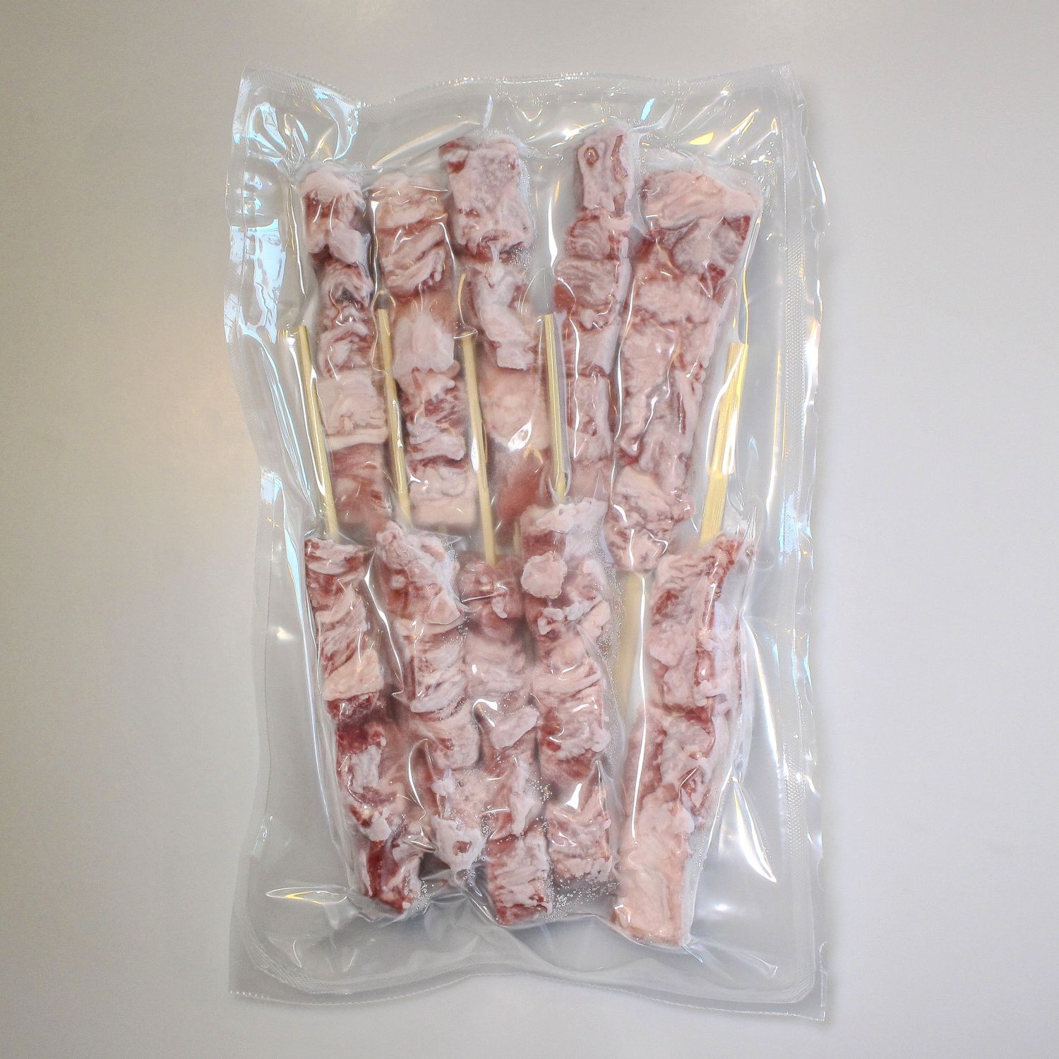 帯広牛肩ロースサイコロステーキ串50g（10本入り）